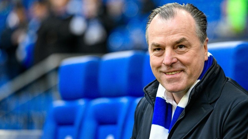 Clemens Tönnies legte seine Ämter nieder Clemens Tönnies legte seine Ämter nieder