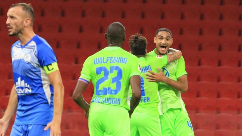 Der VfL Wolfsburg meisterte die erste Hürde in der EL-Qualifikation souverän Der VfL Wolfsburg meisterte die erste Hürde in der EL-Qualifikation souverän