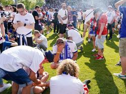 Nach dem Abpfiff hatte der Stadionsprecher des SV Sandhausen dem HSV fälschlicherweise zum Aufstieg gratuliert