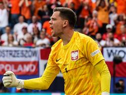 Torwart Wojciech Szczesny schließt eine Rückkehr aus dem Ruhestand für den FC Barcelona nicht aus. 