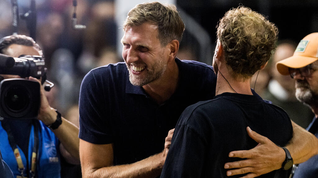 Dirk Nowitzki bei einem Spiel der Basketball-Nationalmannschaft