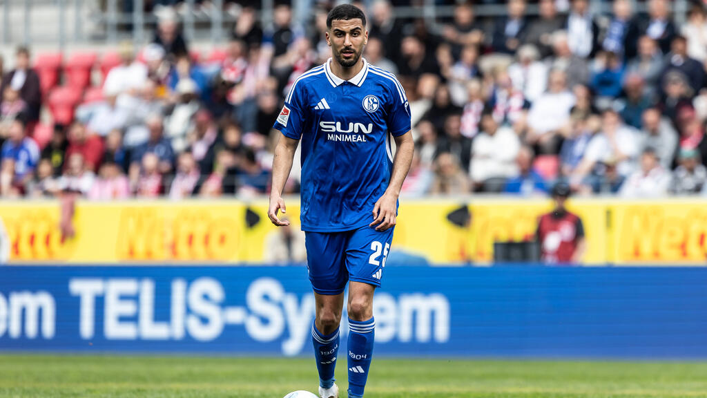 Aymen Barkok hat beim FC Schalke 04 für zusätzliche Unruhe gesorgt Aymen Barkok hat beim FC Schalke 04 für zusätzliche Unruhe gesorgt