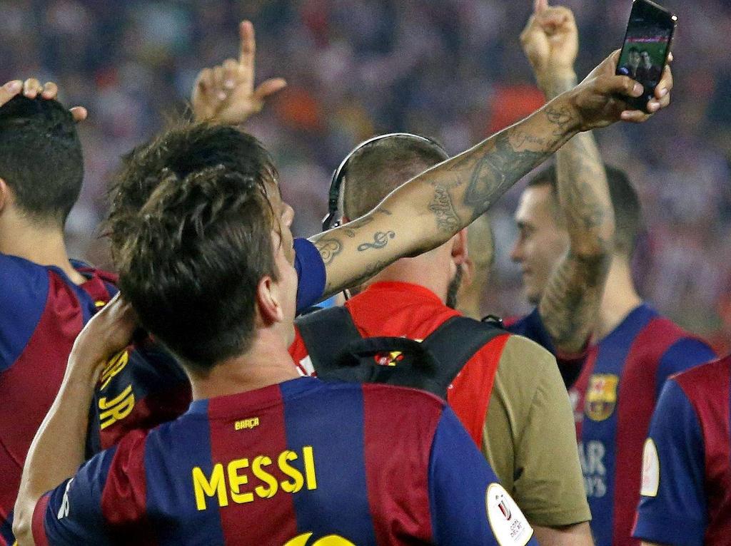 Selfies mit Lionel Messi darf nur ein Neymar machen