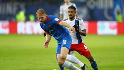 Sebastian Griesbeck (l.) verletzte sich im Spiel gegen den Hamburger SV