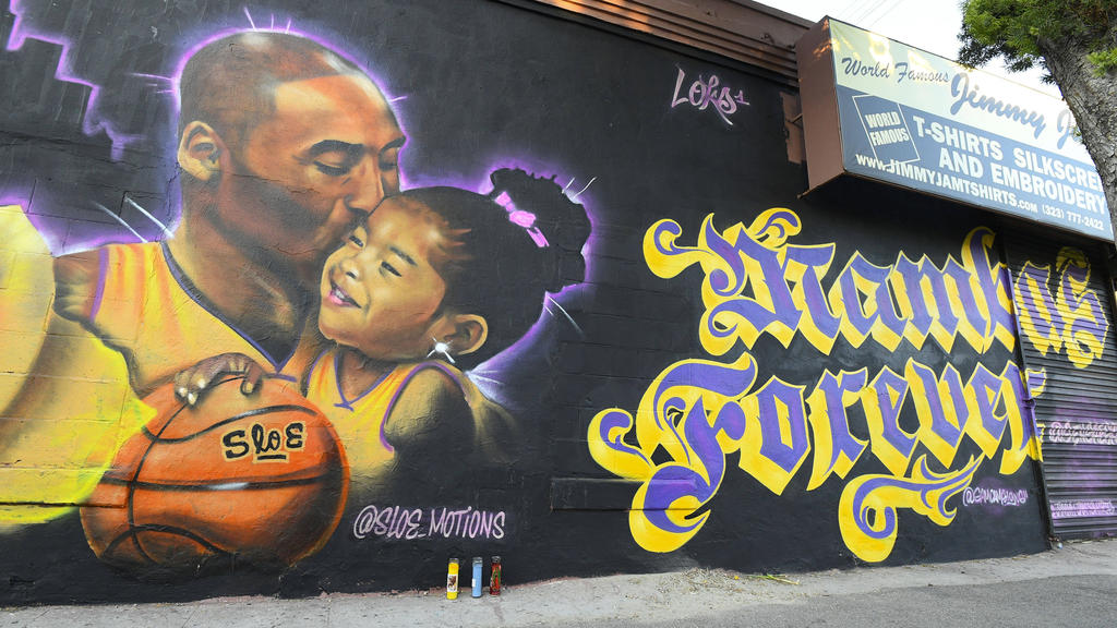 Kobe Bryant und seine Tochter sind offenbar bereits beerdigt Kobe Bryant und seine Tochter sind offenbar bereits beerdigt