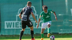 Tahith Chong steuerte bei seinem Debüt für Werder Bremen einen Assist bei