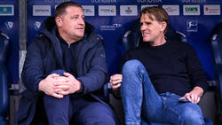 Max Eberl (l.) und Christoph Freund (r.) planen den Kader des FC Bayern