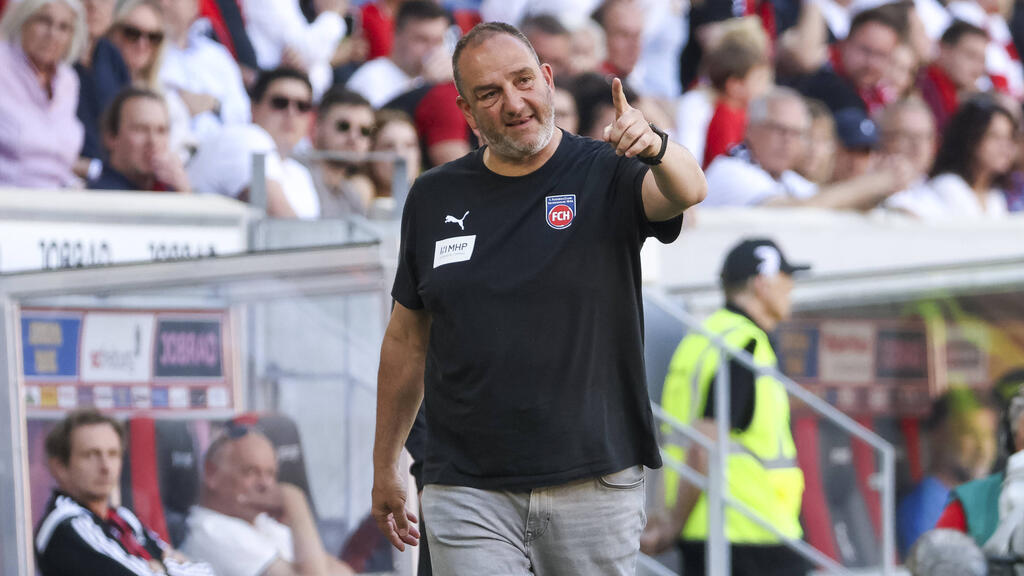 Frank Schmidt ist in Heidenheim längst Kult Frank Schmidt ist in Heidenheim längst Kult