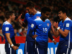 EEUU selló como primera selección su boleto a octavos de final del Mundial. (Foto: Getty)