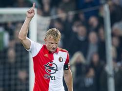 Dirk Kuyt kan voor de tweede keer juichen in De Kuip. De veteraan van Feyenoord scoort met zijn tweede treffer de 3-0 in de bekerwedstrijd tegen PEC Zwolle. (24-09-2015)