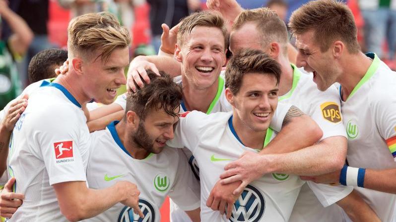 Der VfL Wolfsburg reist mit sechs Punkten aus zwei Spielen zum Tabellennachbarn Berlin Der VfL Wolfsburg reist mit sechs Punkten aus zwei Spielen zum Tabellennachbarn Berlin
