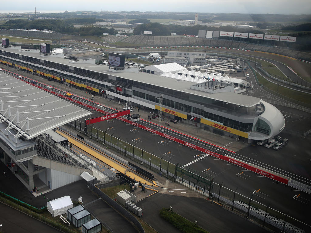 Bald Geschichte? Seit Jahrzehnten starten die Formel-1-Autos versetzt in die Rennen Bald Geschichte? Seit Jahrzehnten starten die Formel-1-Autos versetzt in die Rennen
