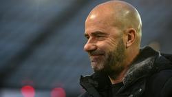 Peter Bosz von Bayer Leverkusen sieht keinen anderen Ausweg als Geisterspiele