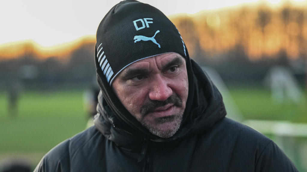 Gladbach-Coach Daniel Farke trifft mit seinem Team auf Hertha BSC Gladbach-Coach Daniel Farke trifft mit seinem Team auf Hertha BSC