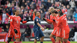 Der FC Bayern bleibt in der Bundesliga an der Spitze