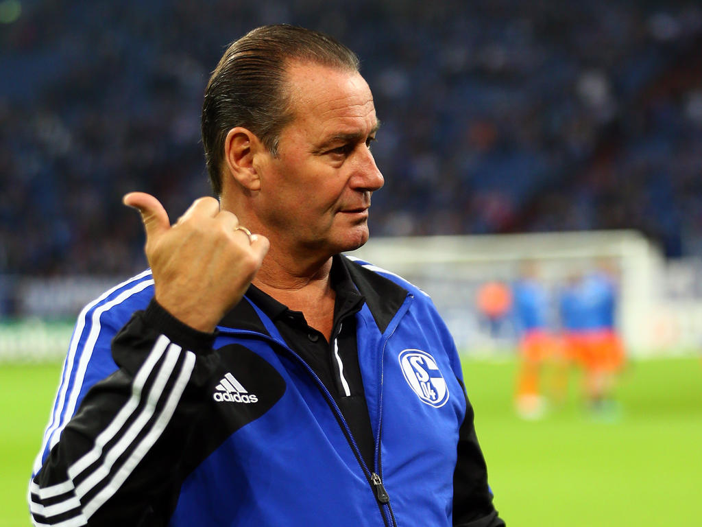 Schalkes Jahrhundert-Trainer feierte 1997 mit den Königsblauen den UEFA-Pokalsieg Schalkes Jahrhundert-Trainer feierte 1997 mit den Königsblauen den UEFA-Pokalsieg