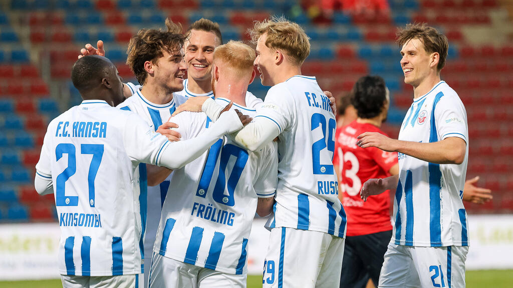 Hansa Rostock hofft weiterhin auf den Aufstieg Hansa Rostock hofft weiterhin auf den Aufstieg