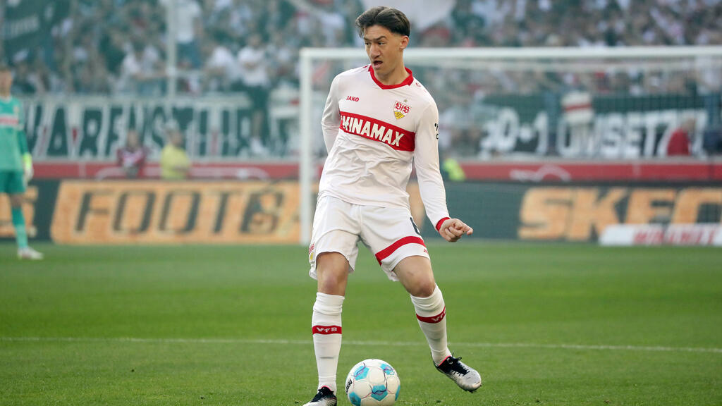 Muss der VfB Stuttgart einen Abgang von Angelo Stiller fürchten? Muss der VfB Stuttgart einen Abgang von Angelo Stiller fürchten?