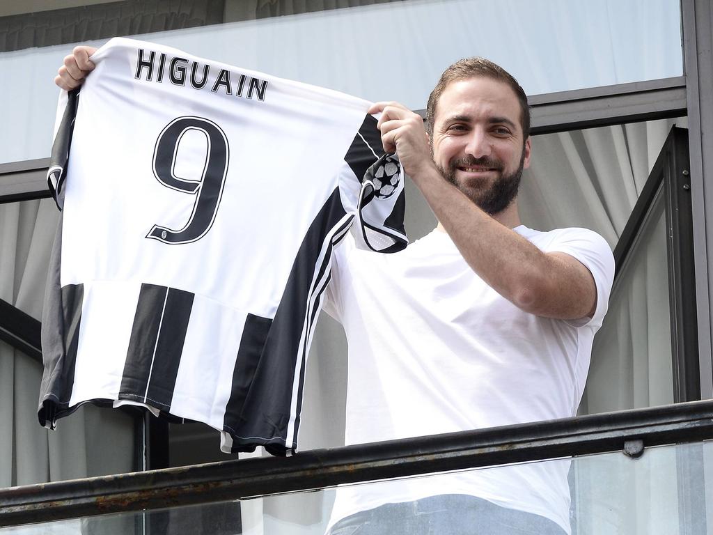 Der neue Juve-Torjäger Gonzalo Higuaín wird nicht in Linz zu sehen sein
