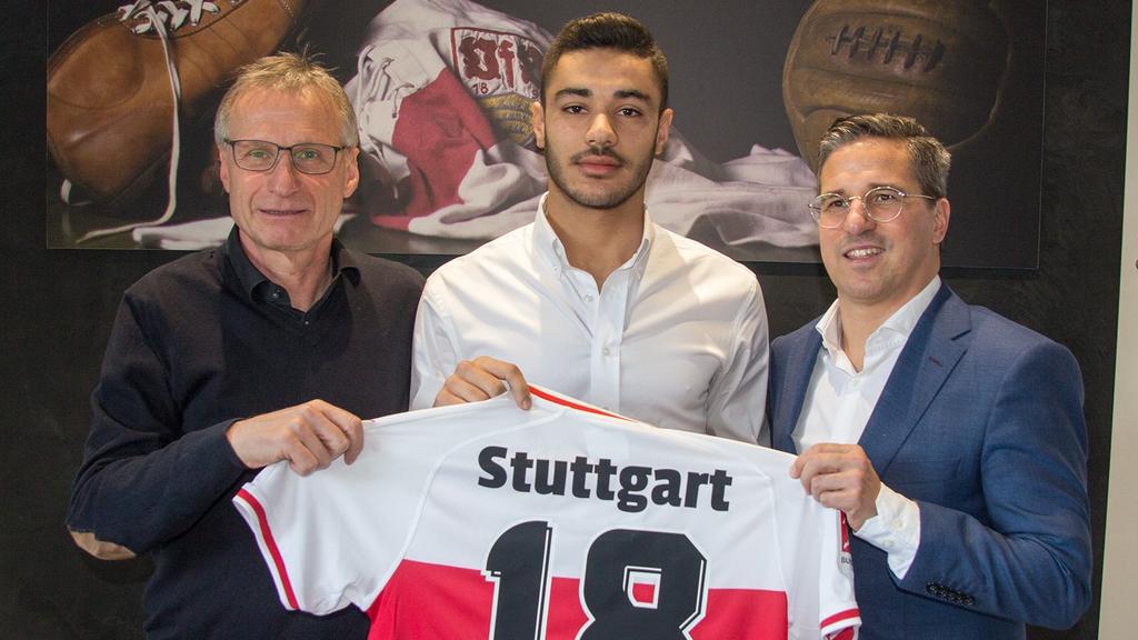 Ozan Kabak (M.) wechselt zum VfB Stuttgart