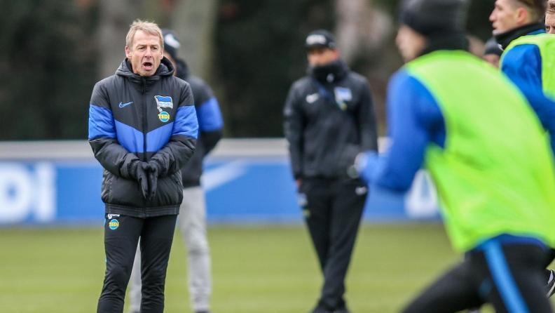 Gewährt nur noch 20 Minuten Einblicke beim Hertha-Training: Coach Jürgen Klinsmann