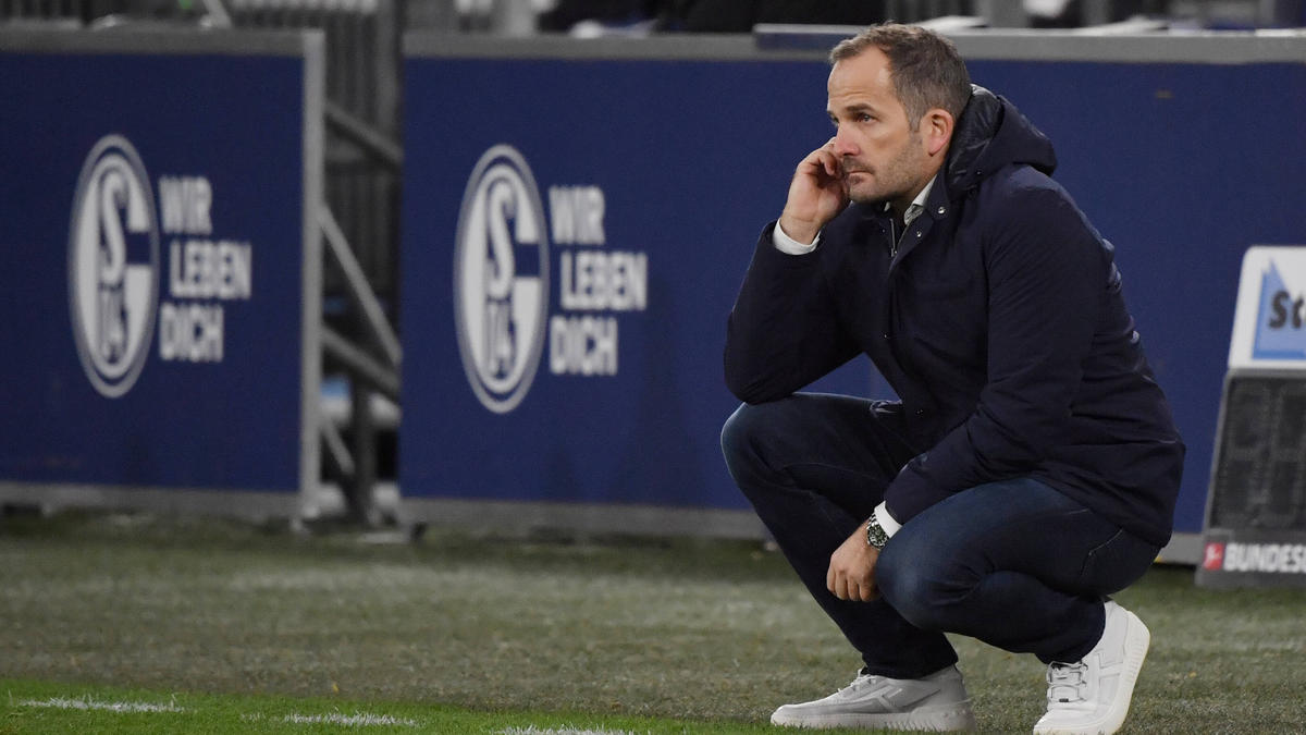 Manuel Baum bleibt mit dem FC Schalke 04 erfolglos Manuel Baum bleibt mit dem FC Schalke 04 erfolglos