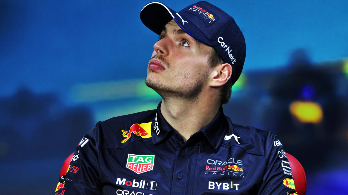 Max Verstappen denkt auch hoch in der Luft an die Formel 1 und den Rennsport