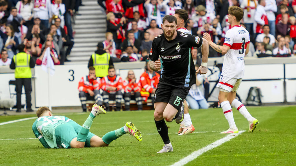 Oliver Burke schoss Werder Bremen beim VfB Stuttgart zum Sieg Oliver Burke schoss Werder Bremen beim VfB Stuttgart zum Sieg