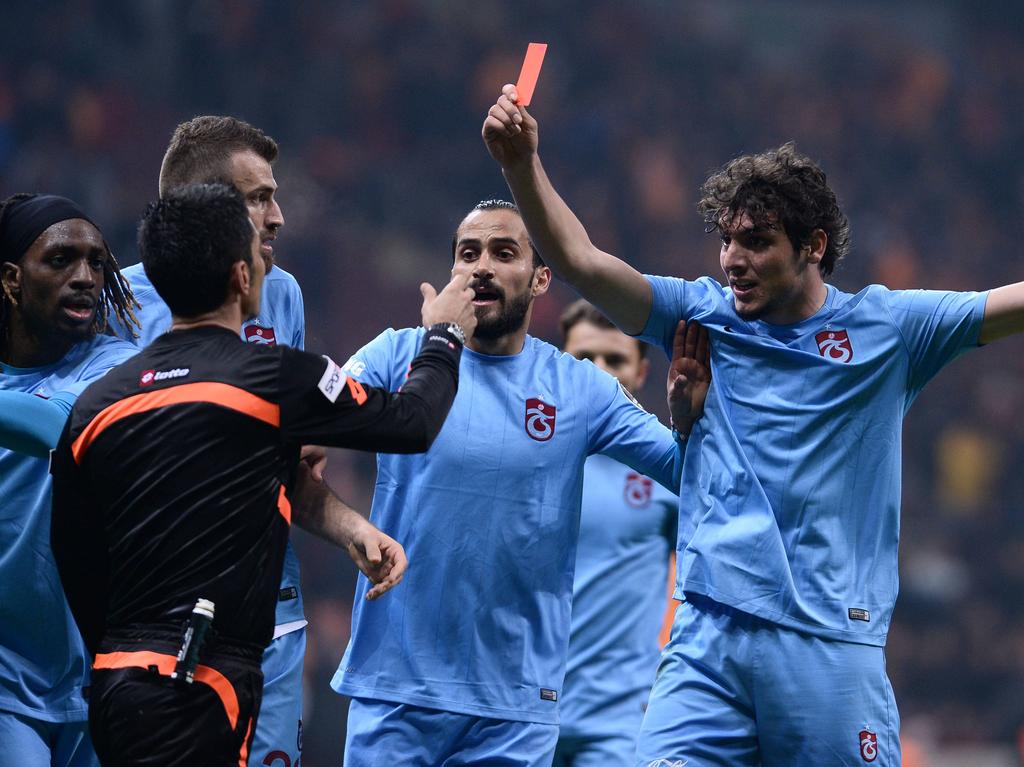 La violencia es un grave problema en el fútbol turco. (Foto: Getty)