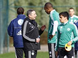 Naldo (r.) ist nicht gut auf Klaus Allofs zu sprechen