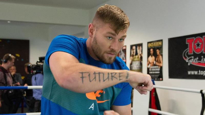 Geht selbstbewusst in den Kampf gegen Tyson Fury: Tom Schwarz Geht selbstbewusst in den Kampf gegen Tyson Fury: Tom Schwarz