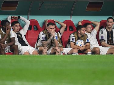Deutschlands Spieler sitzen nach dem WM-Aus auf der Ersatzbank