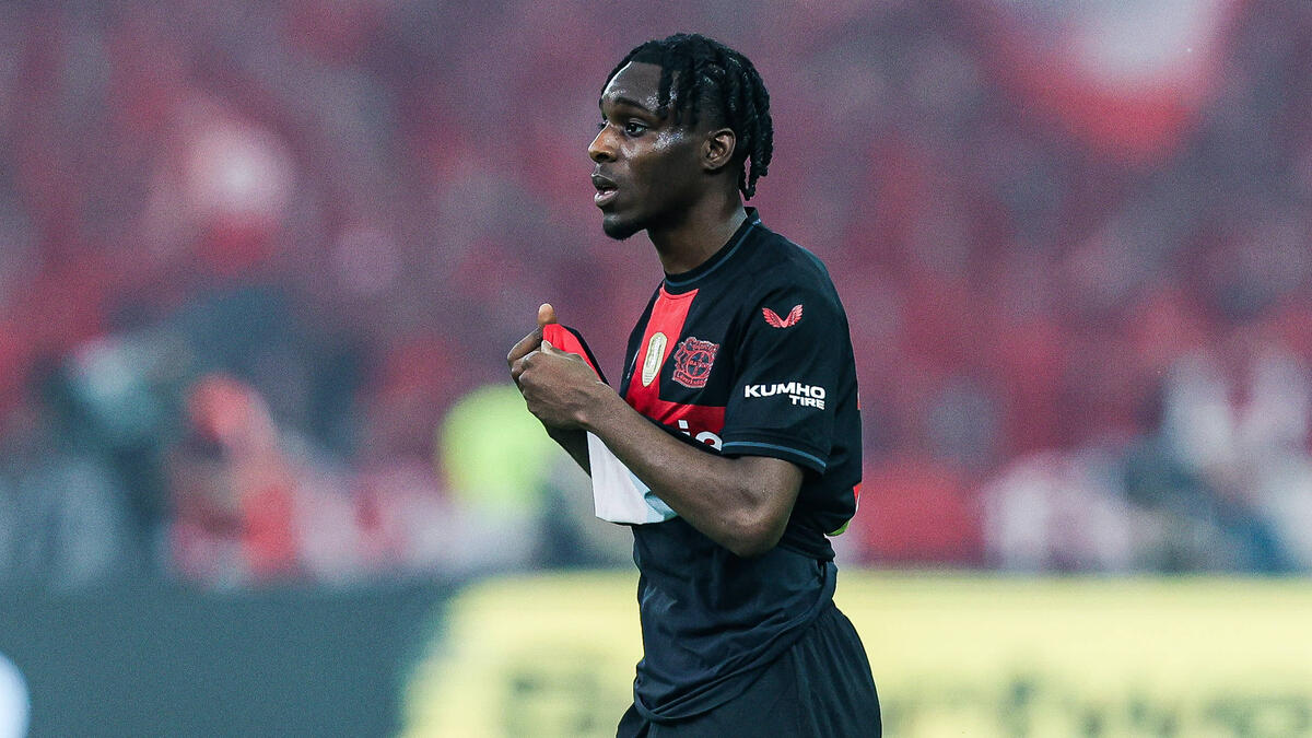 Jeremie Frimpong giành chức vô địch và cúp quốc gia cùng Bayer 04