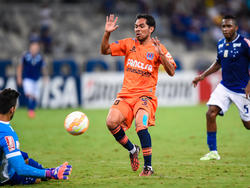 Bejarano, del Universitario Sucre, fue uno de los artífices del pase a octavos frente a Cruzeiro. (Foto: Getty)