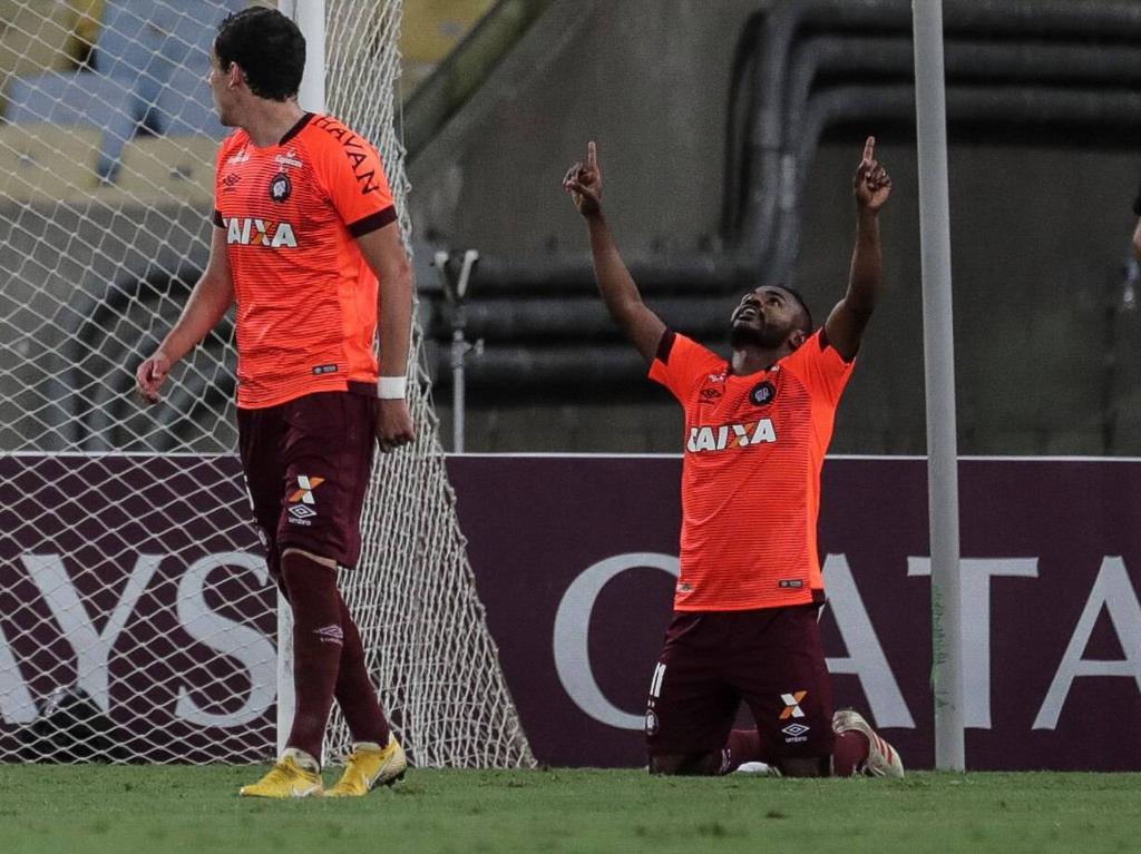 Nikão celebra su tanto contra el Fluminense. (Foto: Imago)