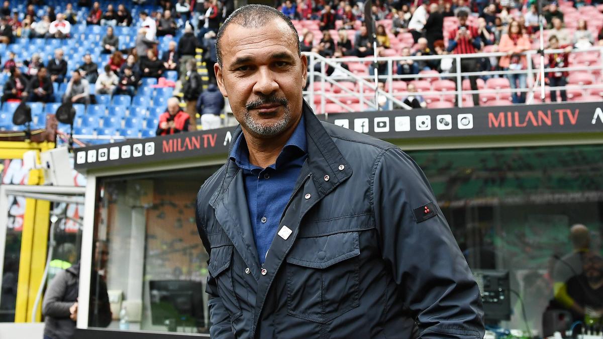 Ruud Gullit kritisiert den FC Liverpool