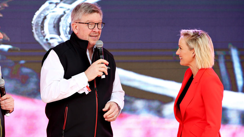 Ross Brawn vergleicht Leclercs Sieg mit Schumis Erfolg Ross Brawn vergleicht Leclercs Sieg mit Schumis Erfolg