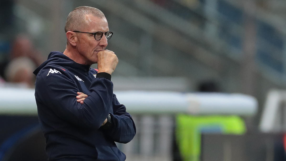 Der FC Genua setzte Aurelio Andreazzoli vor die Tür Der FC Genua setzte Aurelio Andreazzoli vor die Tür
