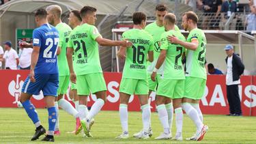 VfL Wolfsburg hat beim Pokaldebüt von TuS Makkabi Berlin eine Sensation des Underdogs verhindert