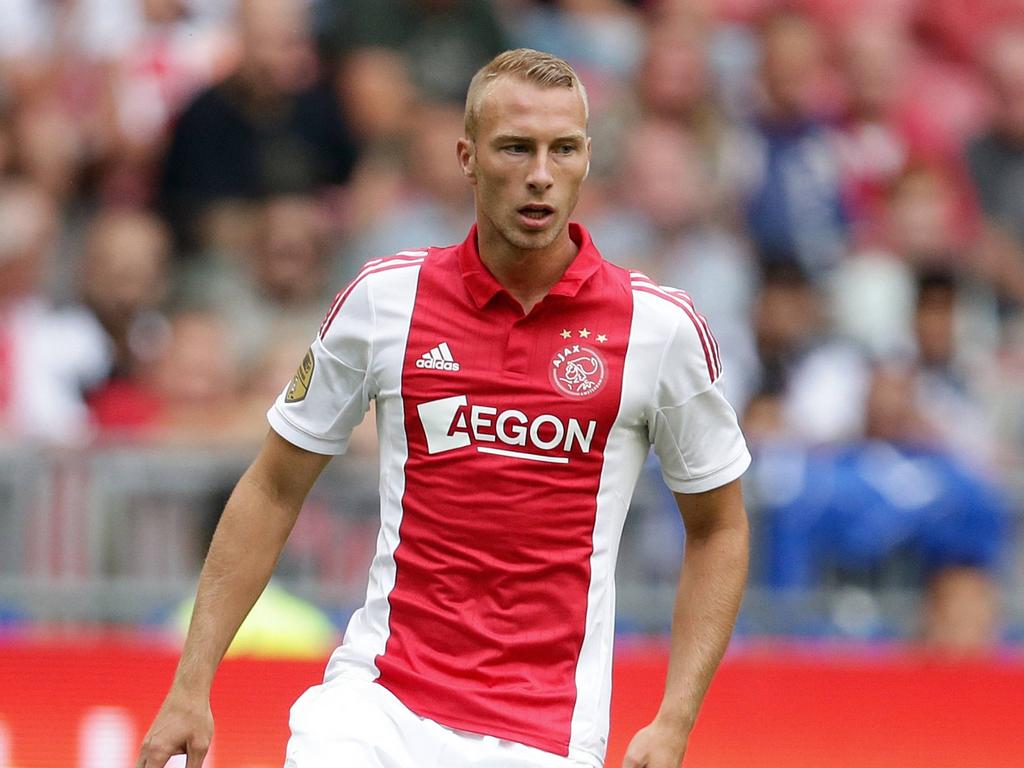 Mike van der Hoorn in actie tijdens de wedstrijd om de Johan Cruijff Schaal PEC Zwolle - Ajax. (3-8-2014)