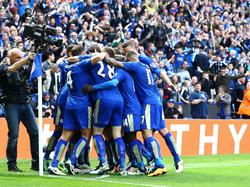 El Leicester City es el nuevo campeón de la Premier tras el empate de los 'Spurs'. (Foto: Getty)