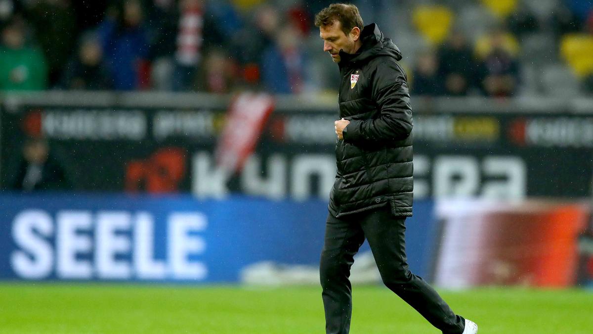 Vfb Stuttgart Markus Weinzierl Bleibt Trainer Nachstes Endspiel Gegen Rb Leipzig