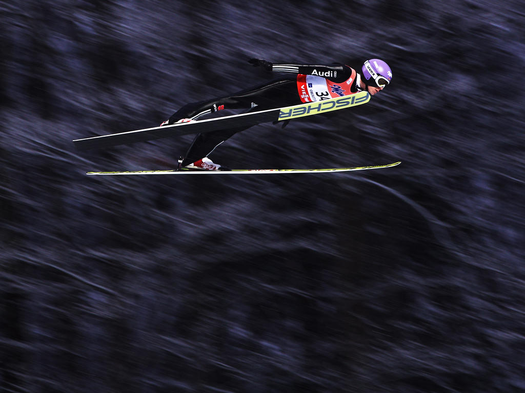 Andreas Wellinger freute sich nach einem starken 2. Durchgang über Platz 2 Andreas Wellinger freute sich nach einem starken 2. Durchgang über Platz 2
