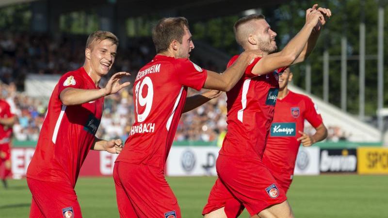 Heidenheim zieht nach dem Sieg beim SSV Ulm in die zweite Runde ein Heidenheim zieht nach dem Sieg beim SSV Ulm in die zweite Runde ein