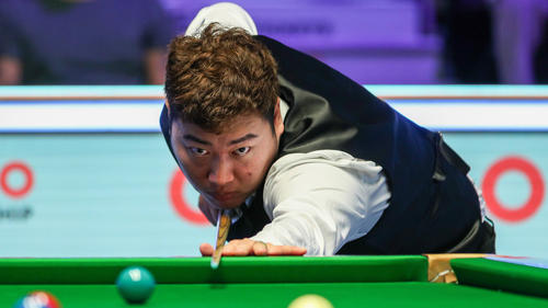 Auch Yan Bingtao gehört zu den gesperrten Snooker-Profis