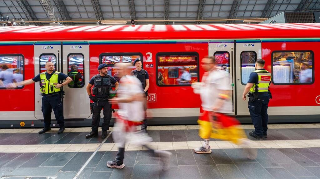 Die Kritik an der Deutschen Bahn während der EM ist deutlich