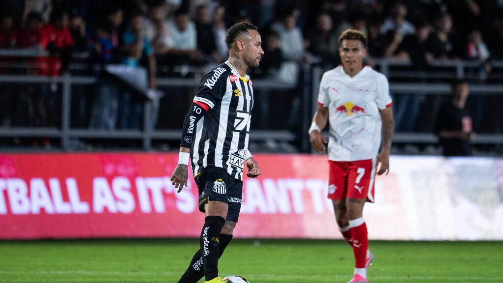 Neymar kennt sich im deutschen Fußball offenbar nicht mehr aus Neymar kennt sich im deutschen Fußball offenbar nicht mehr aus