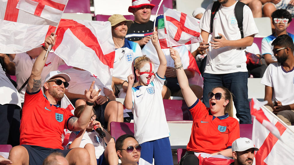 Vor dem Spiel gegen den Iran sangen die englischen Fans 