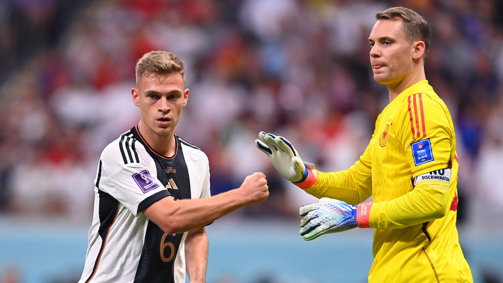 Joshua Kimmich (l.) und Manuel Neuer sind mit Deutschland aus dem WM-Turnier ausgeschieden