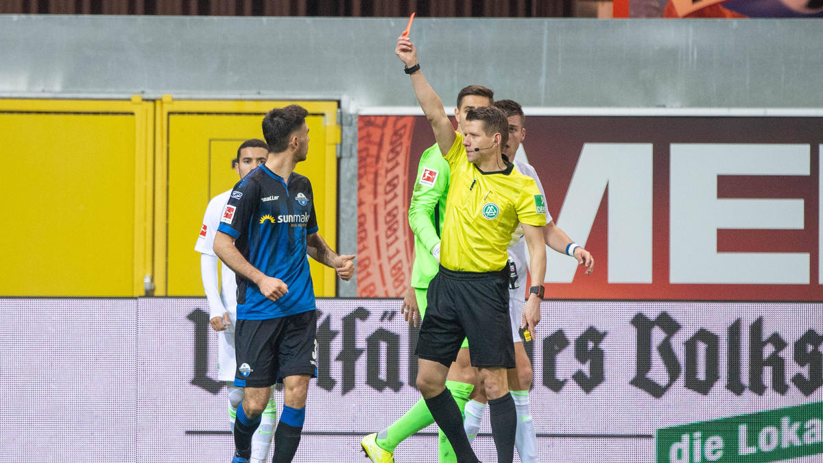 Schiedsrichter Patrick Ittrich muss eine Pause einlegen